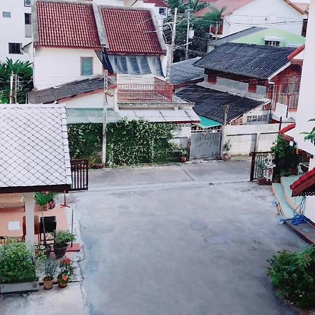 A.N. House Hotel Chiang Mai Bagian luar foto
