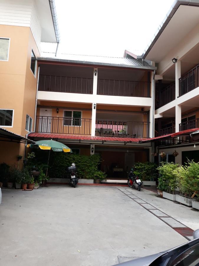 A.N. House Hotel Chiang Mai Bagian luar foto