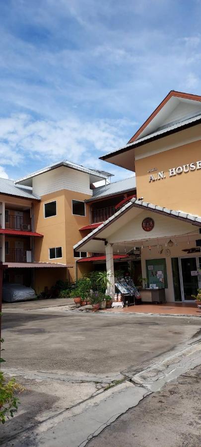 A.N. House Hotel Chiang Mai Bagian luar foto