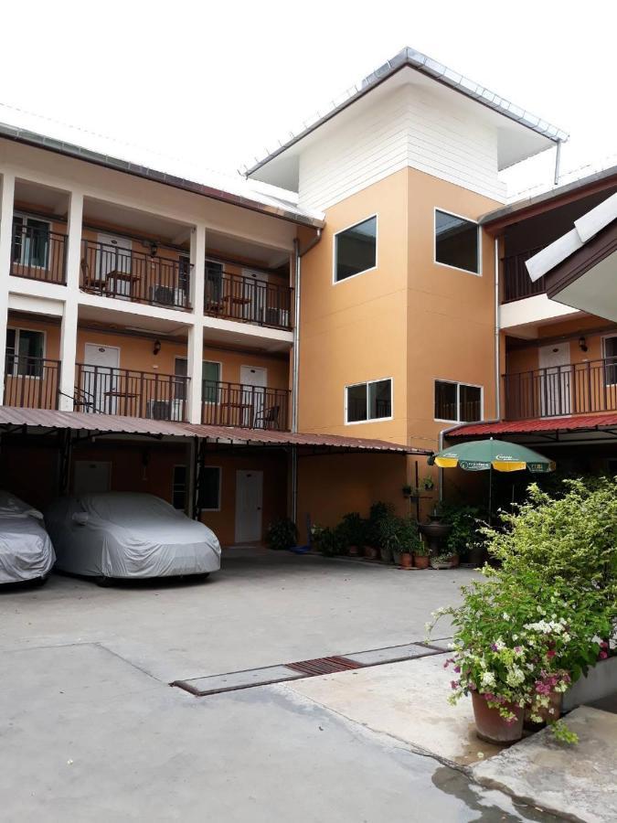 A.N. House Hotel Chiang Mai Bagian luar foto